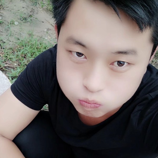 钢铁侠迎帅气的照片