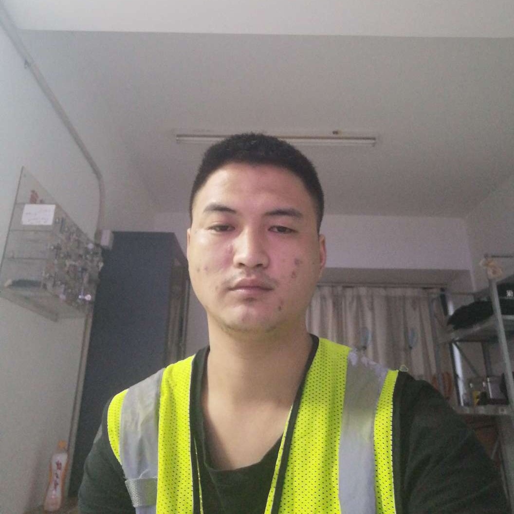 会撒娇挽手裙子的照片