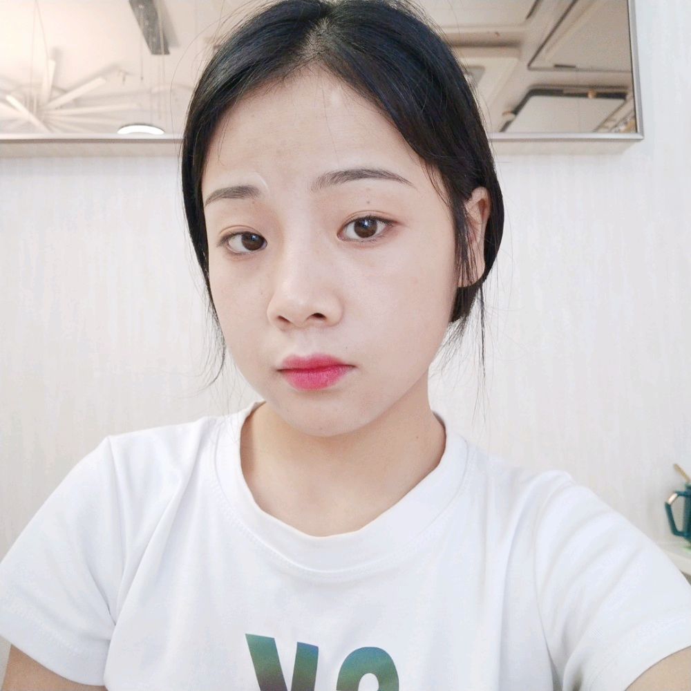 酷炫回眸树叶的照片