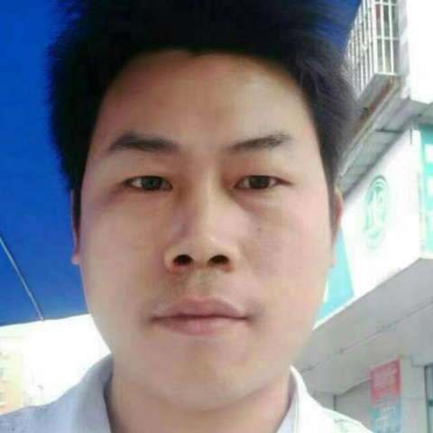 优美公子的照片