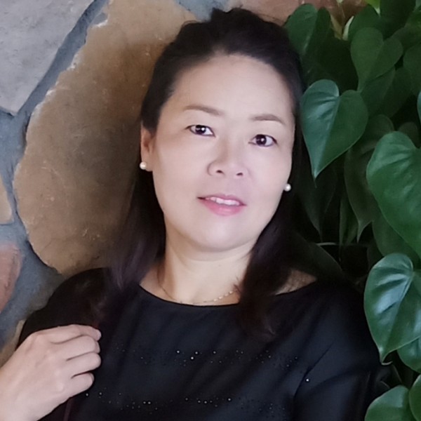 会撒娇漫步水蜜桃的照片