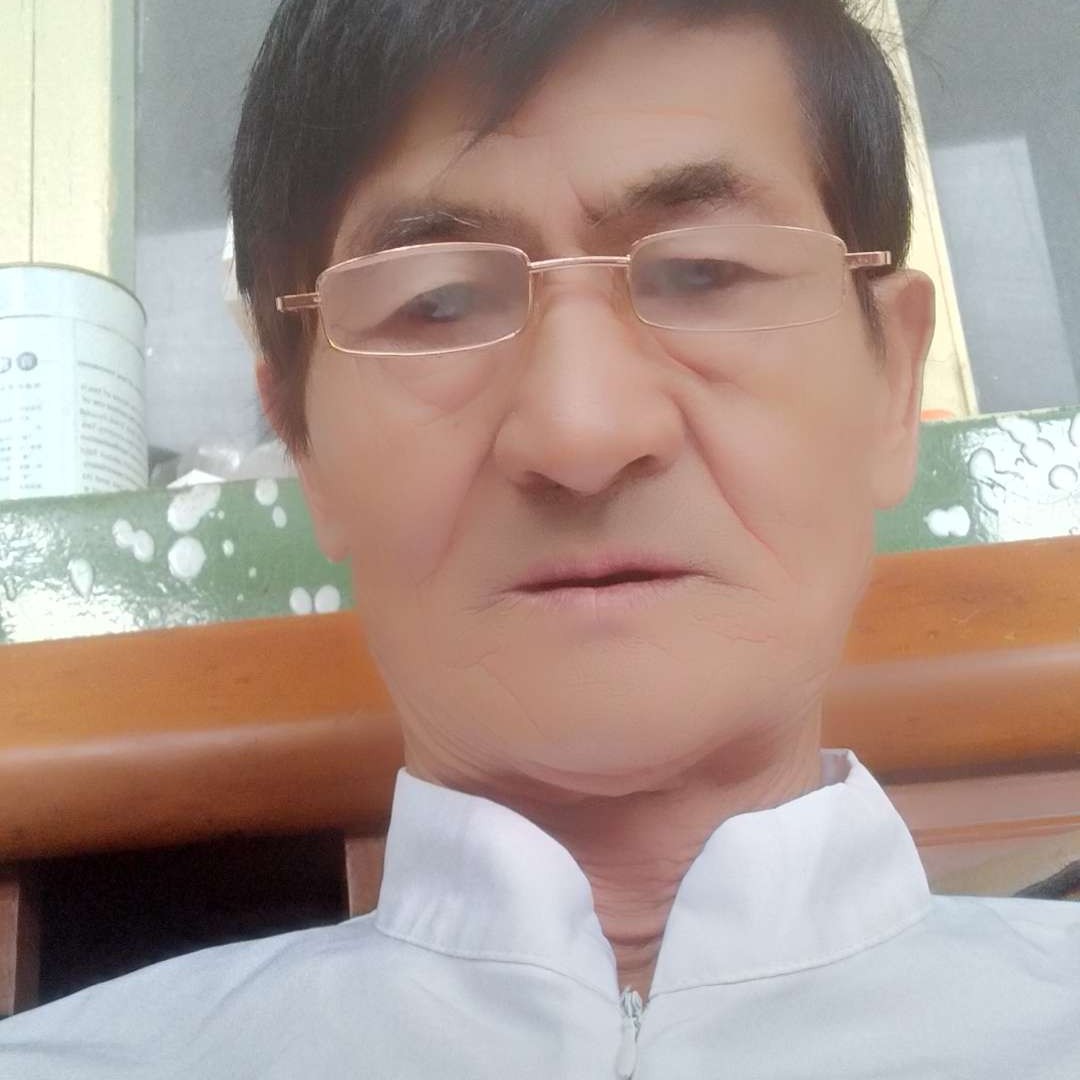 严重缺钱的照片