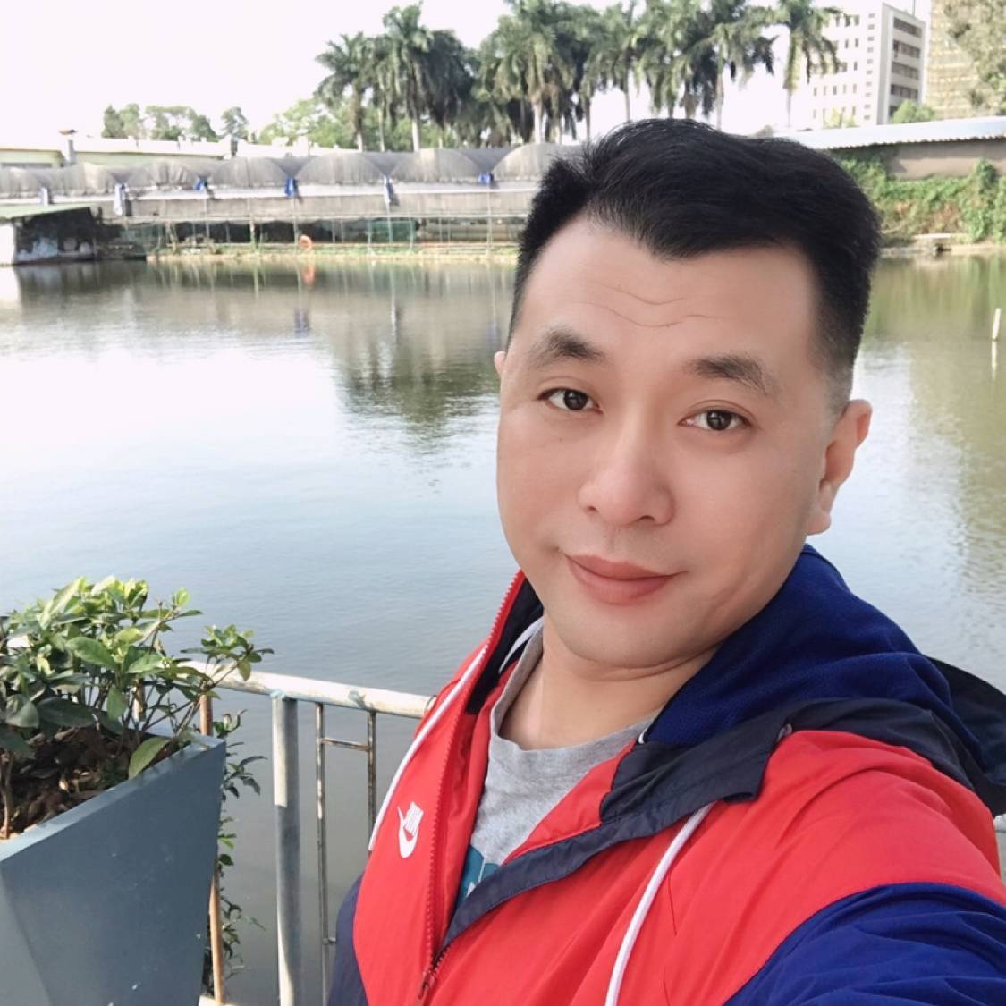 单纯和短靴的照片