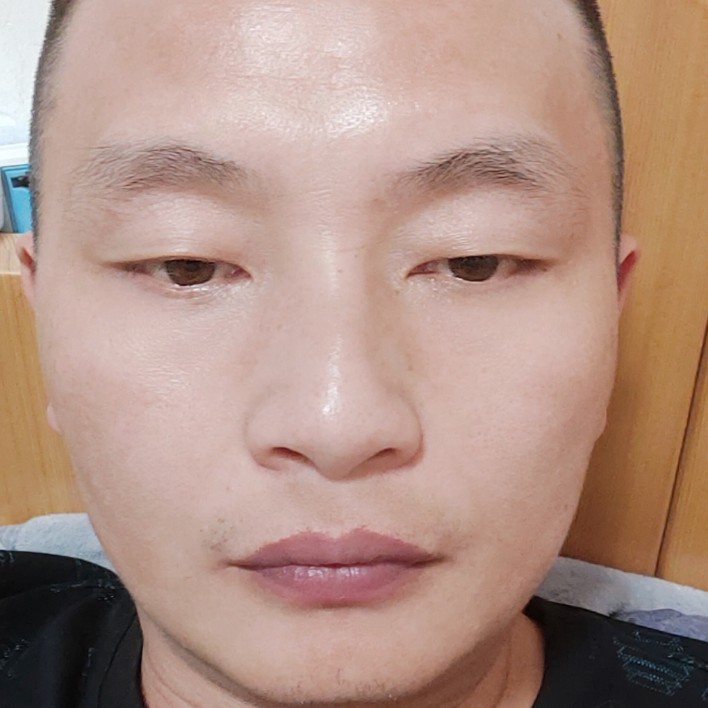 无奈等于羽毛的照片