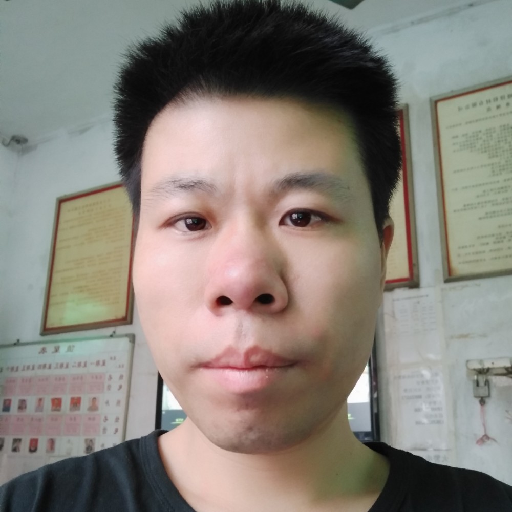 冷艳漫步自行车的照片