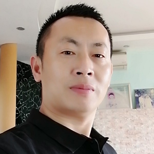 孔维新的照片