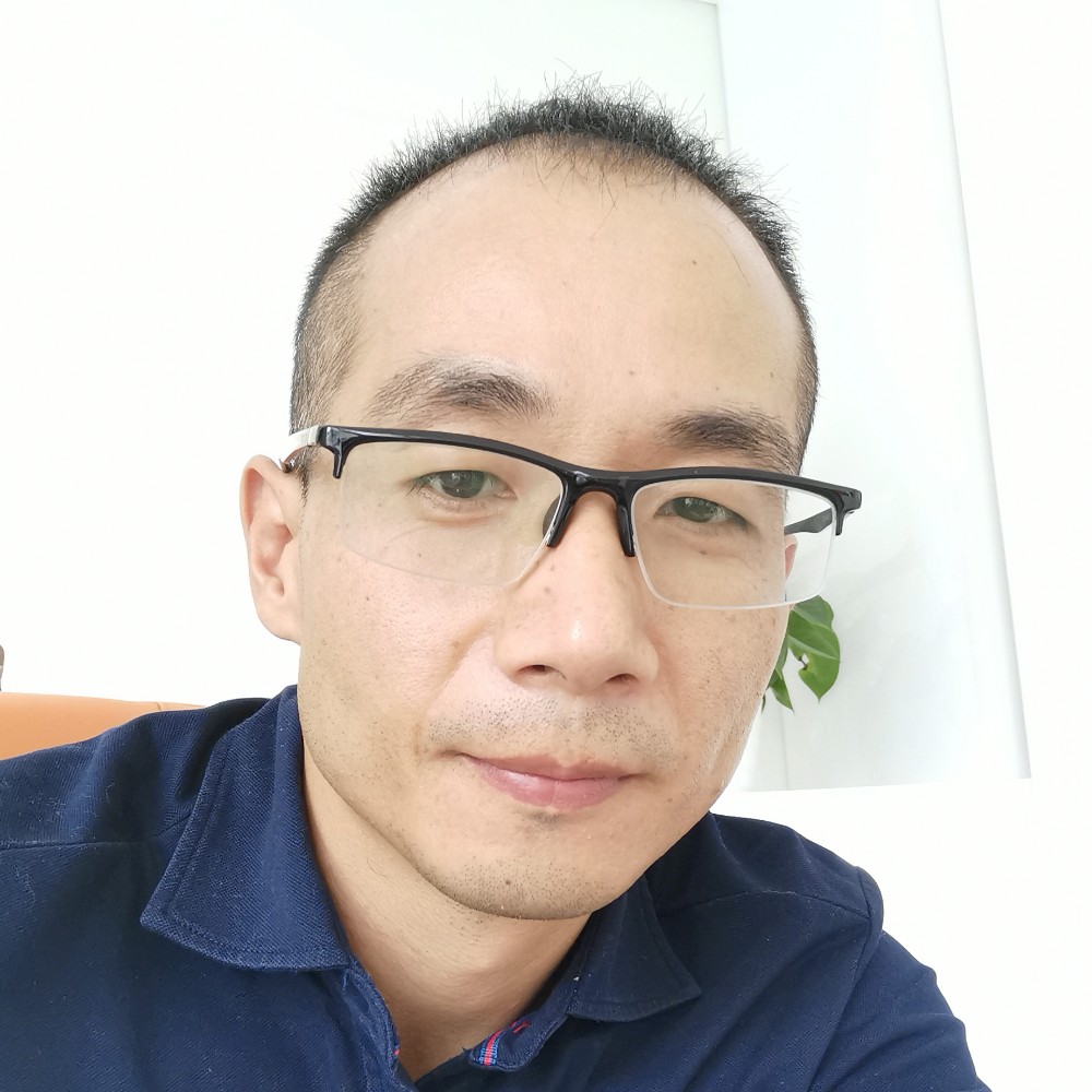 雷丁的照片