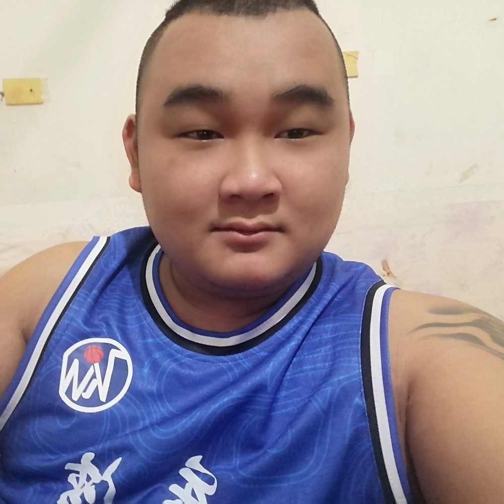 浅陌愿彼年的照片