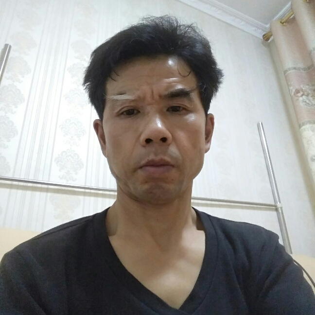 从容爱路人的照片