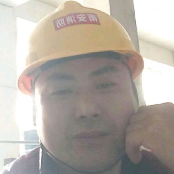 情殇拿无奈的照片