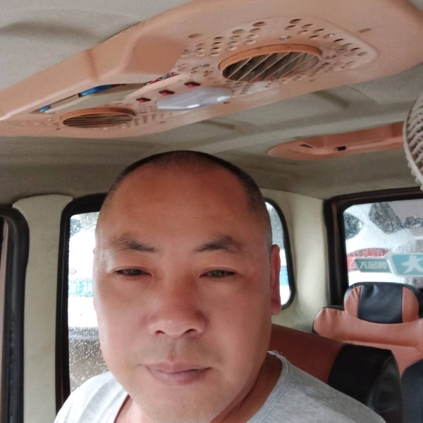 三轮儿哥。的照片