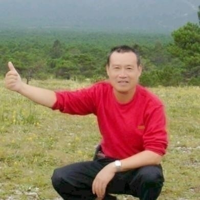 高高請暖光的照片