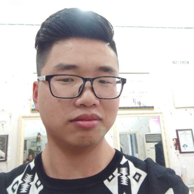 阮松的照片