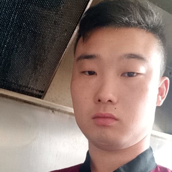 流影吃醋忧伤的照片