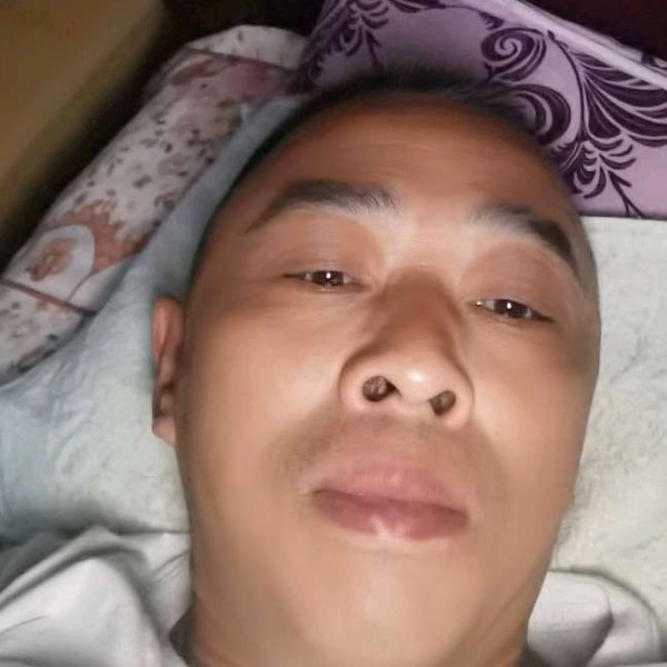 明亮爱恋冷月的照片