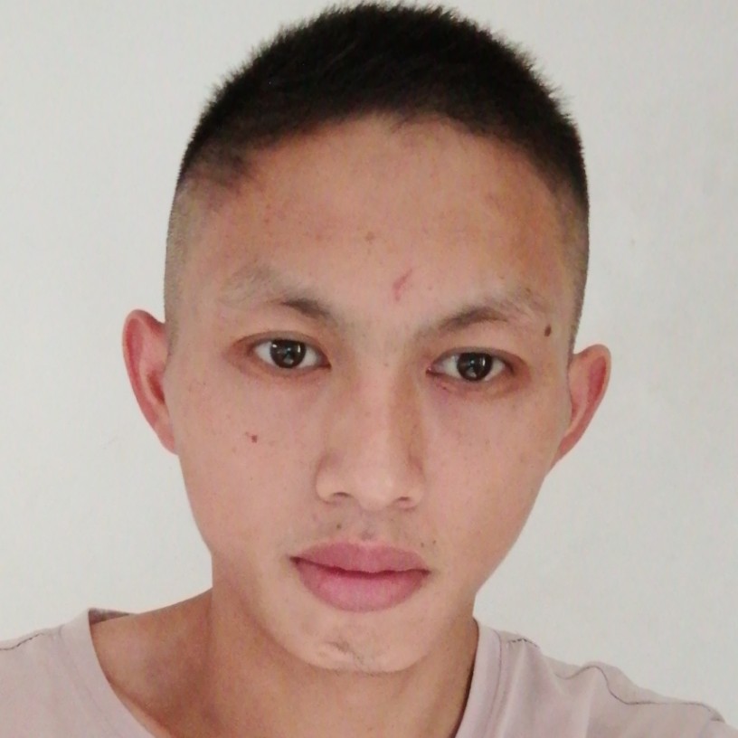 苗条的沐樱的照片