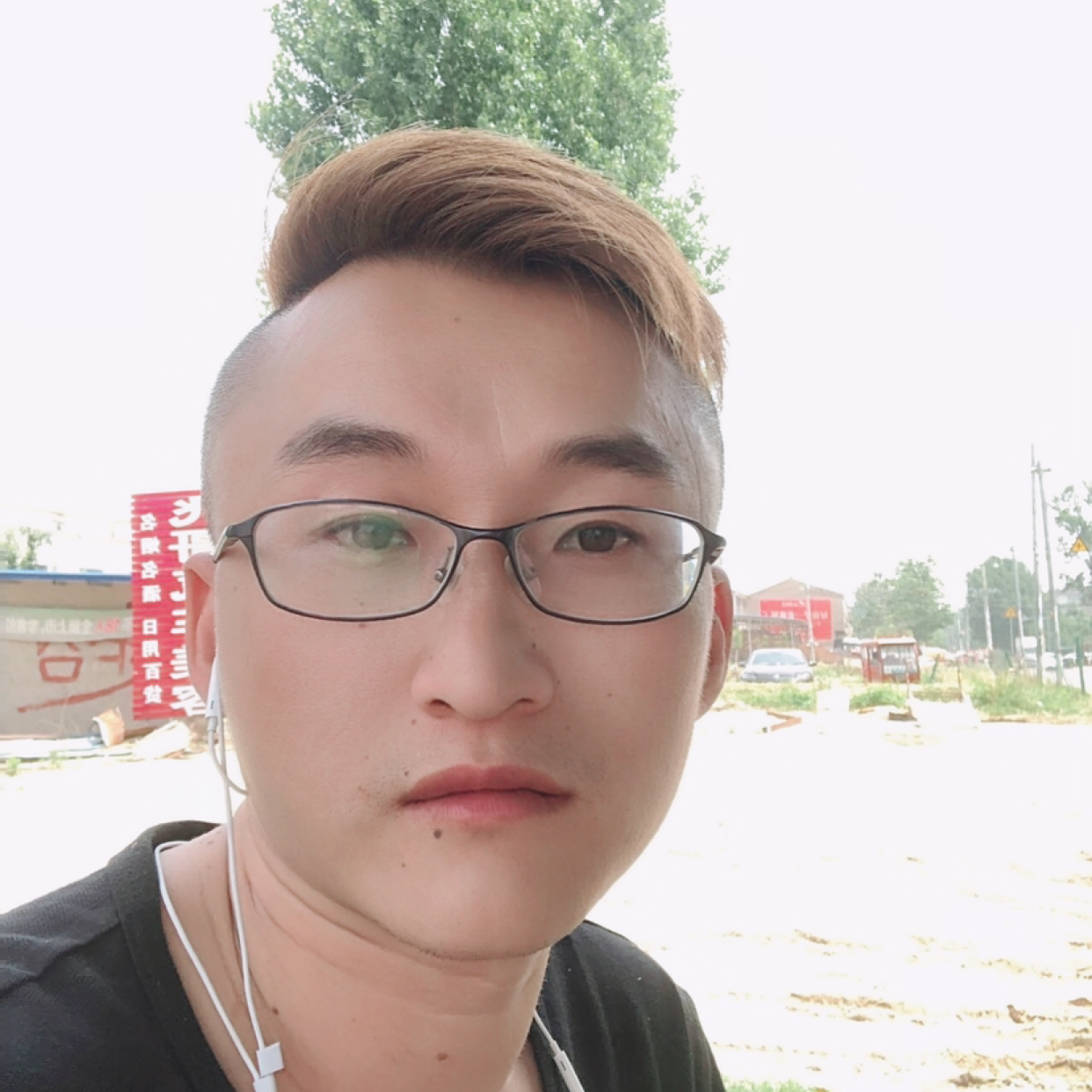 单薄邂逅的照片