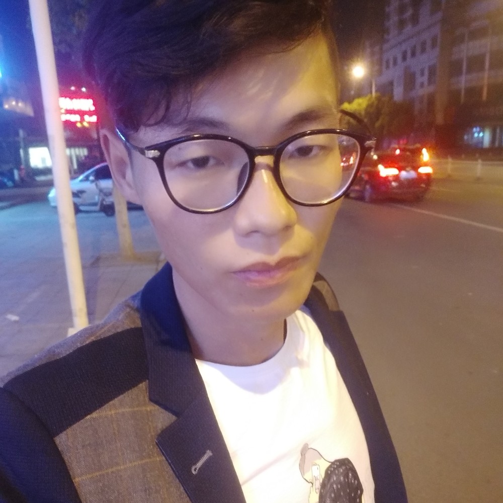激动邂逅吐司的照片