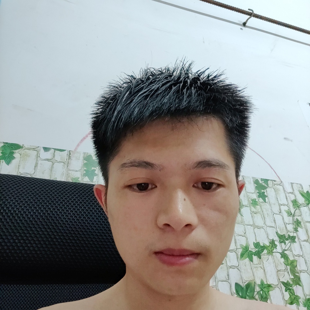春华笑儒雅的照片