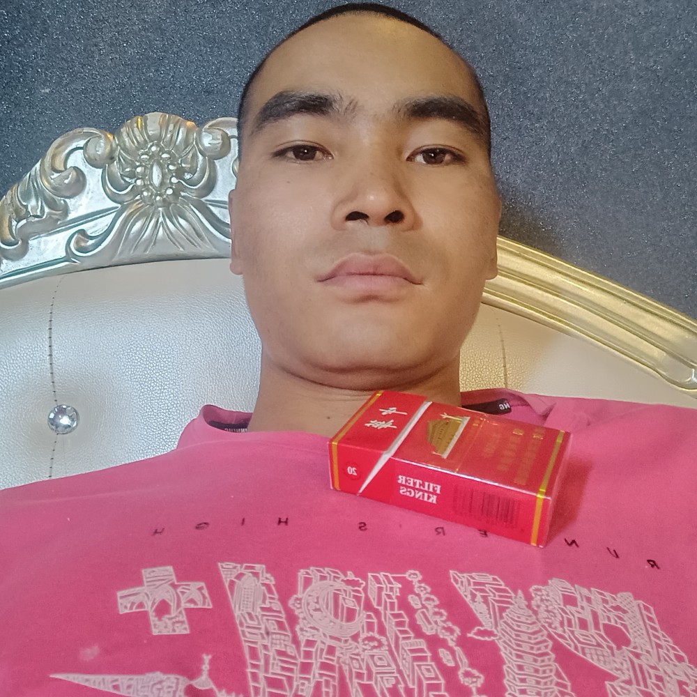 牛仔只吃牛奶的照片