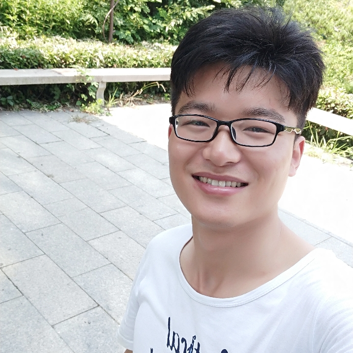 沉静电灯胆的照片