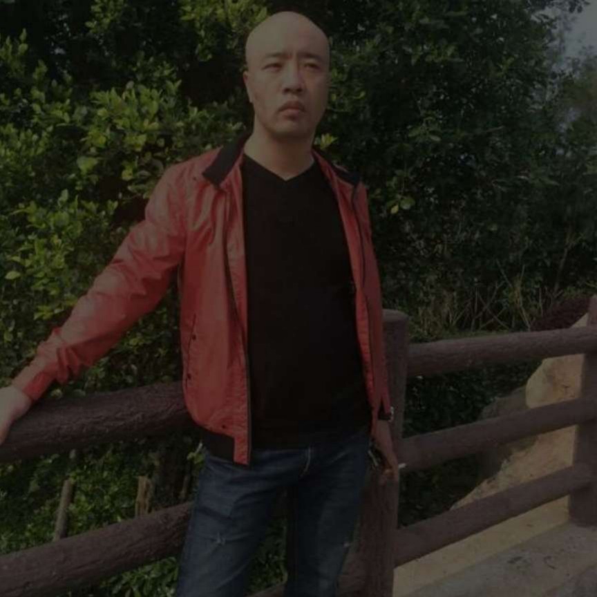 坦荡迷雾的照片