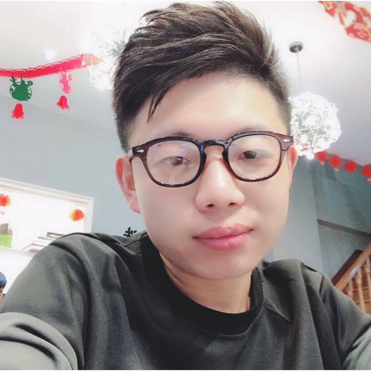 缓慢和鸵鸟的照片
