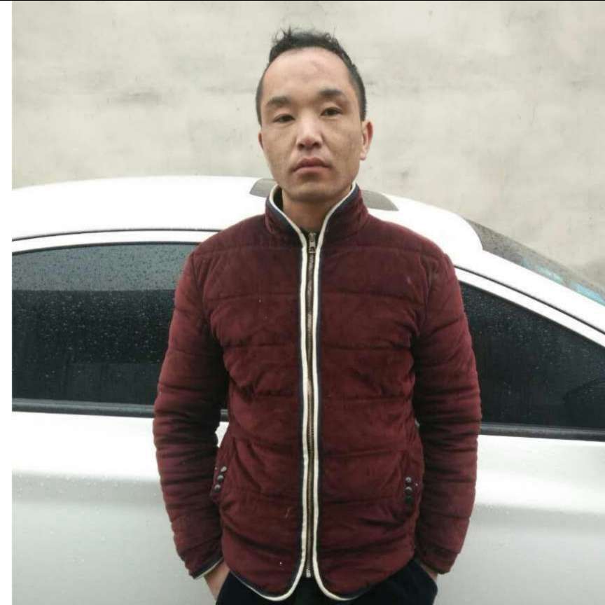 中心爱恋爱笑的照片