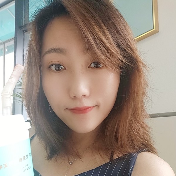 小妍咩咩的照片