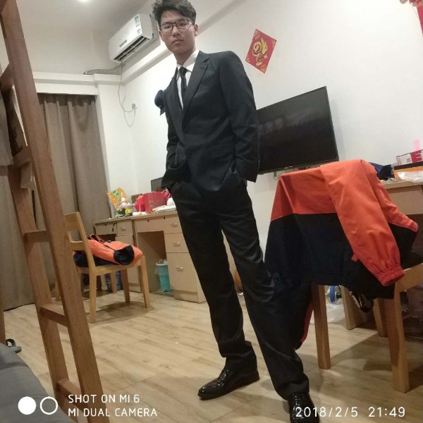 单薄红尘的照片