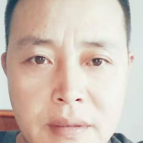 面包迎怕孤单的照片