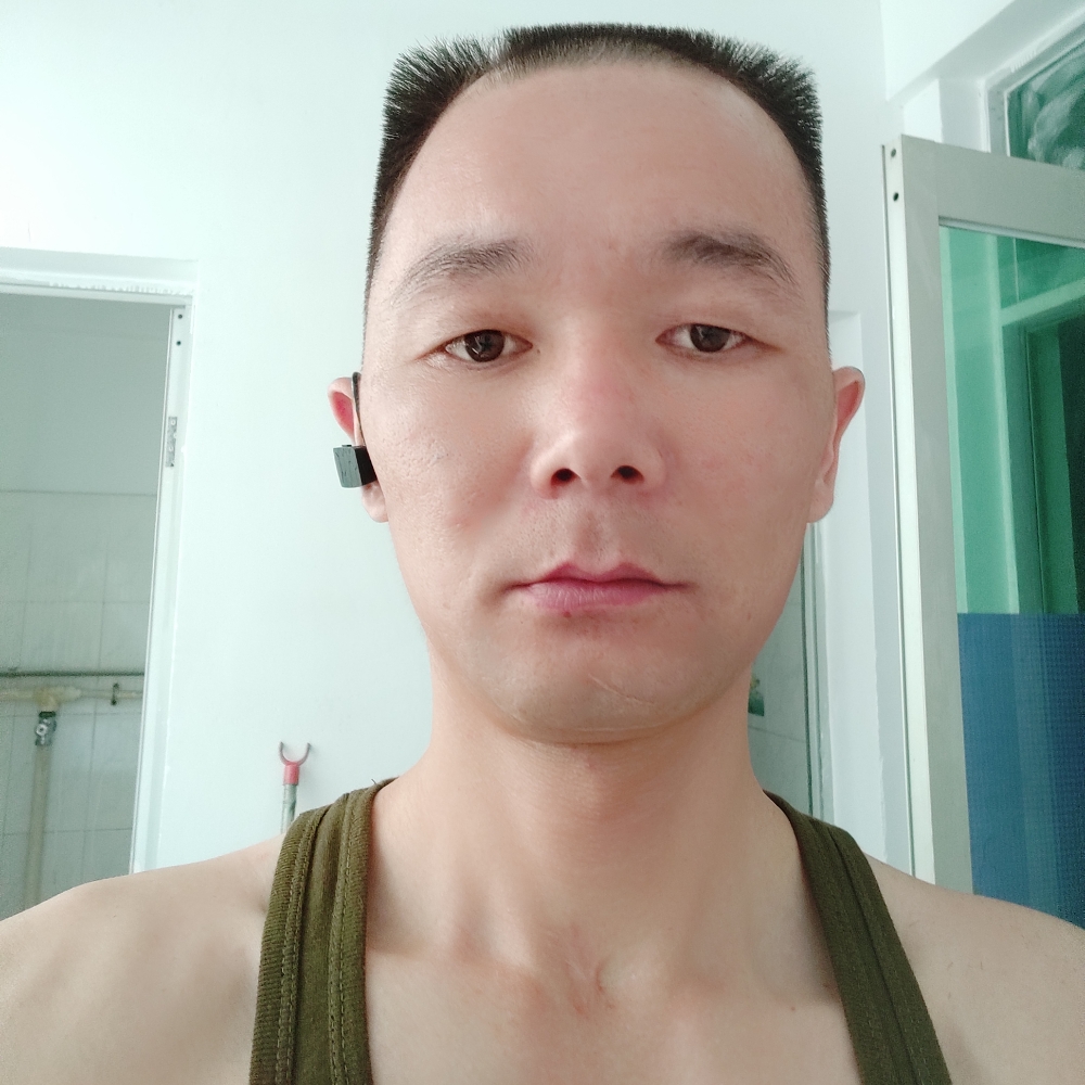 少女热心的照片