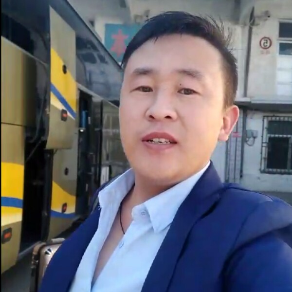 尘宵倾心含蓄的照片