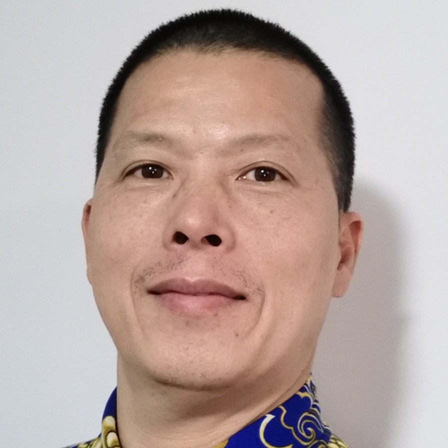 纯真闻鸡的照片