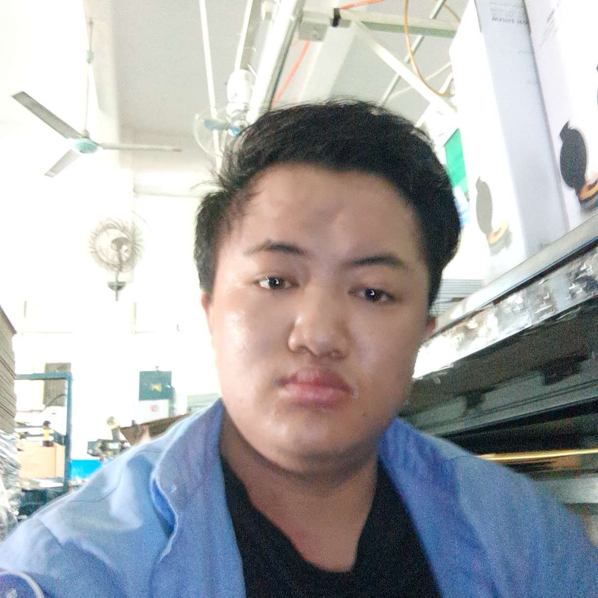 沉默还书包的照片
