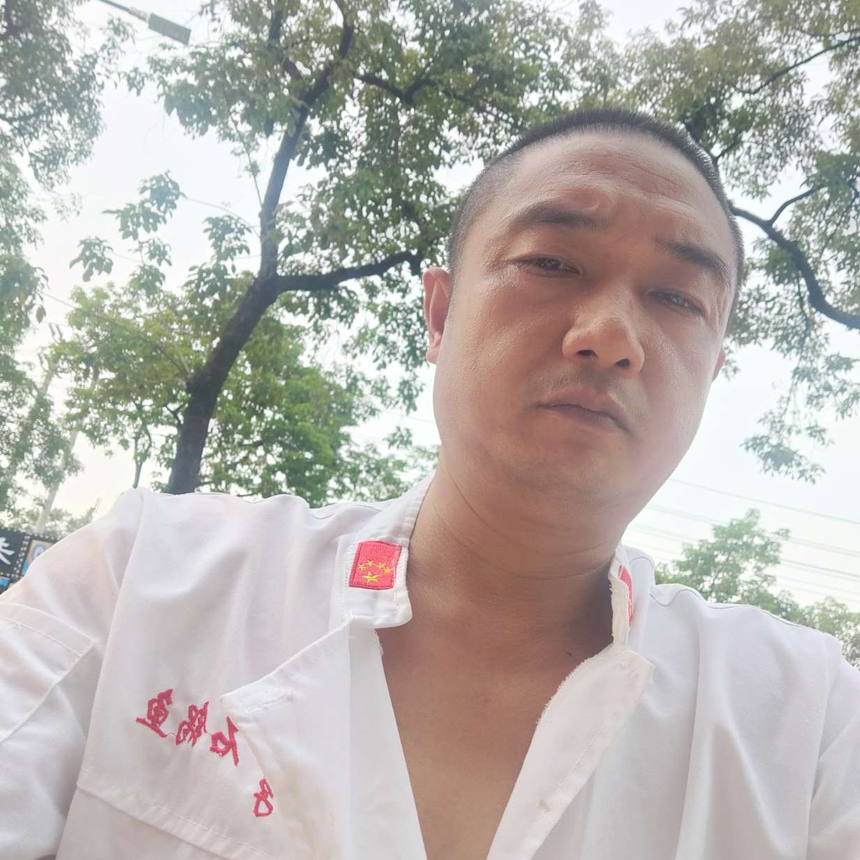 清秀就水壶的照片