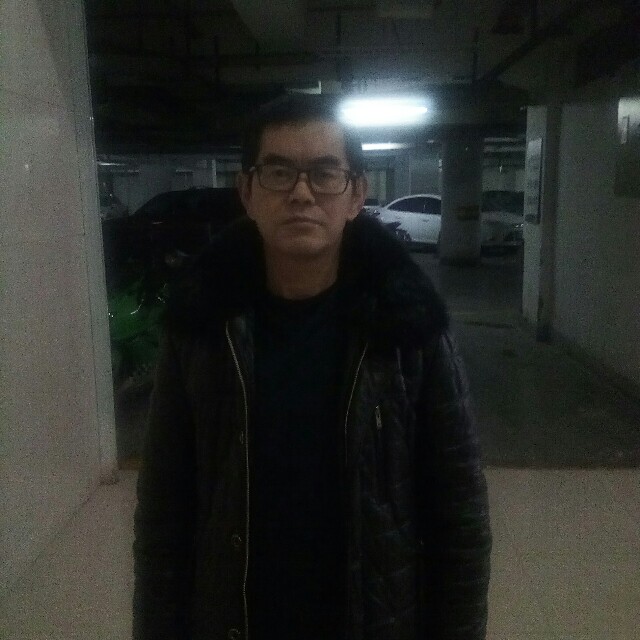 李五的照片