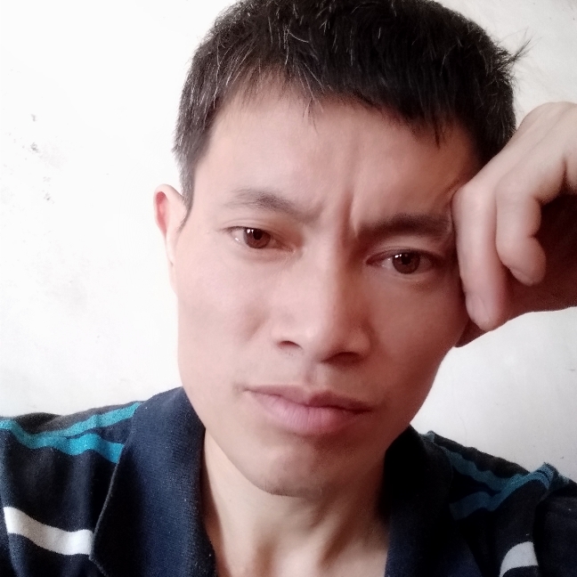 徐洪的照片