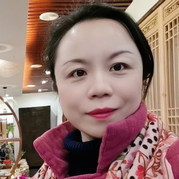如玲的照片
