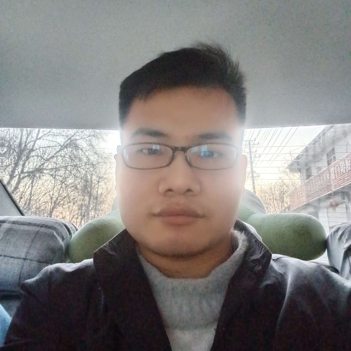 夜叫寡妇村的照片