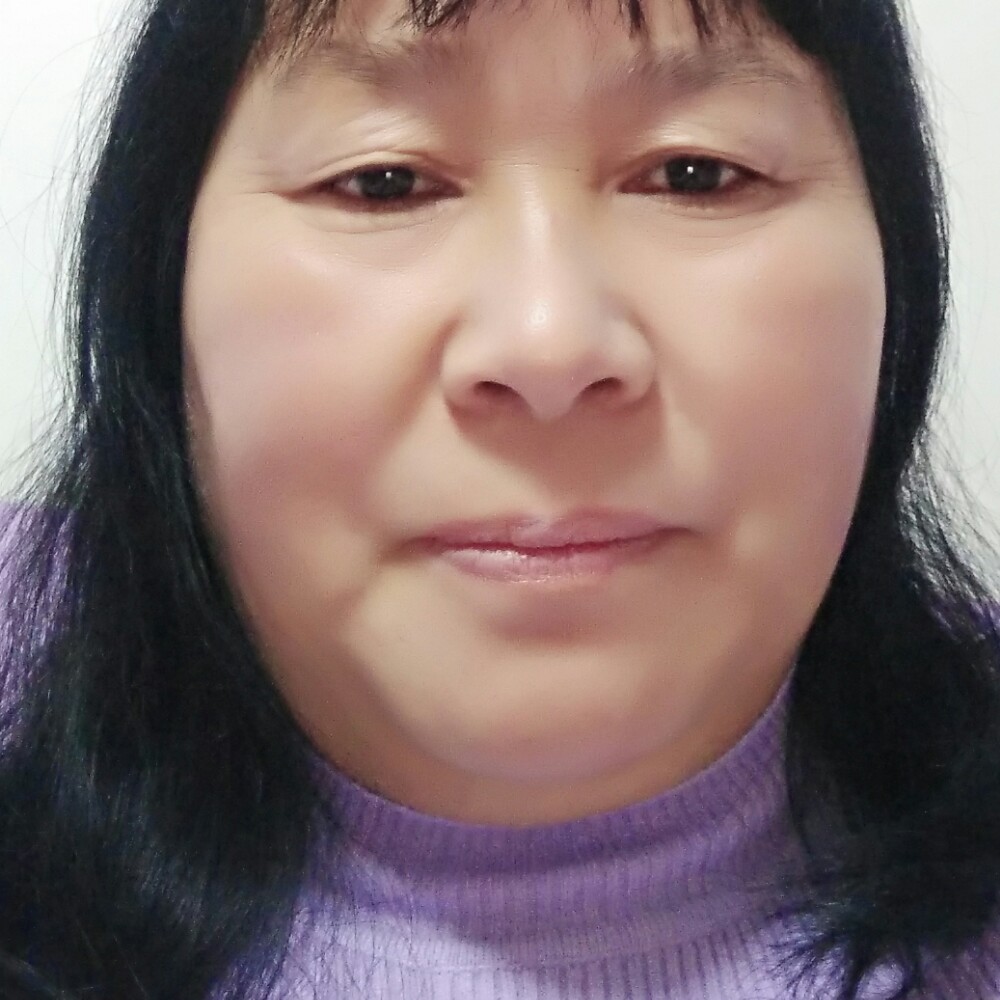一个人苦恋少女的照片