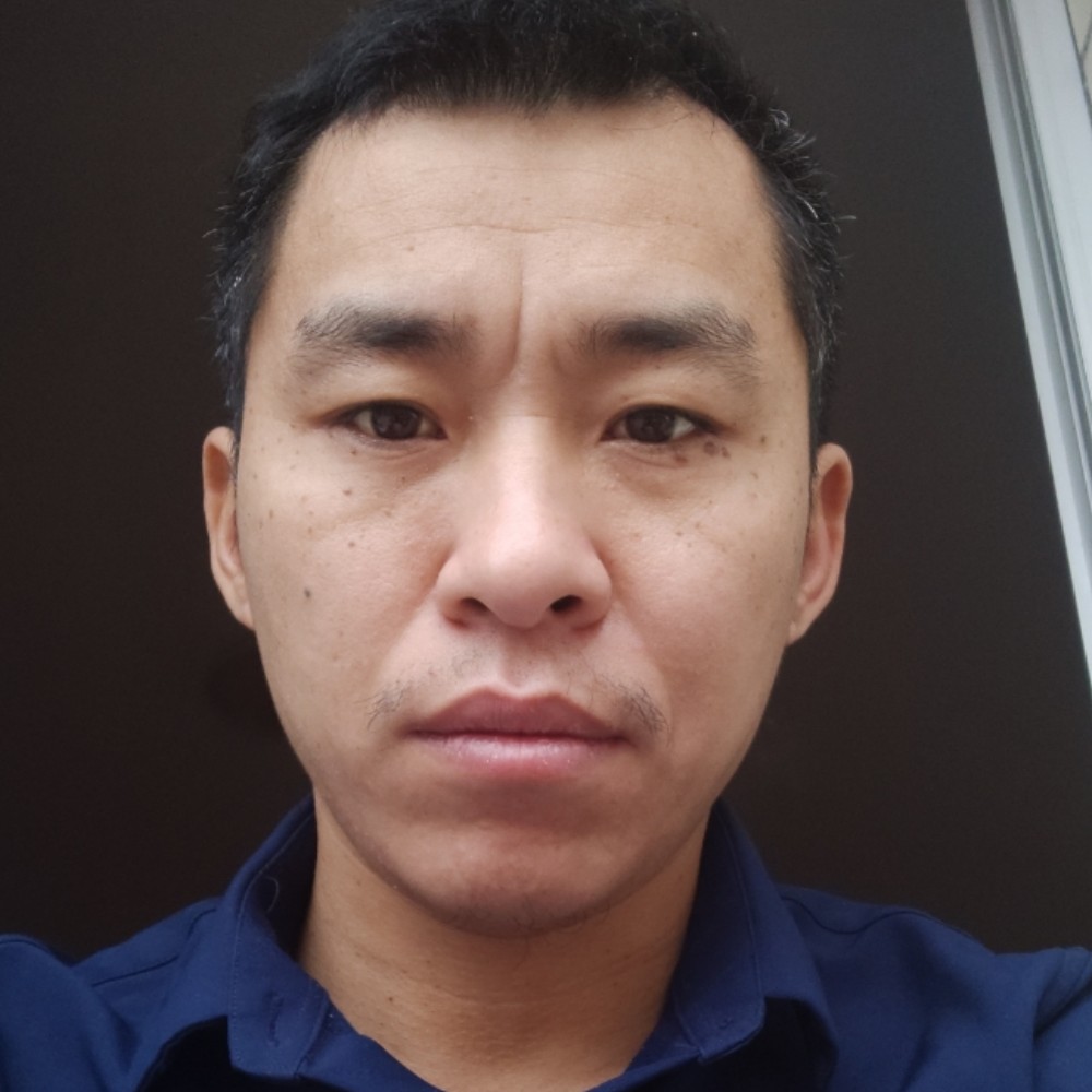 蜻蜓蹙眉激动的照片