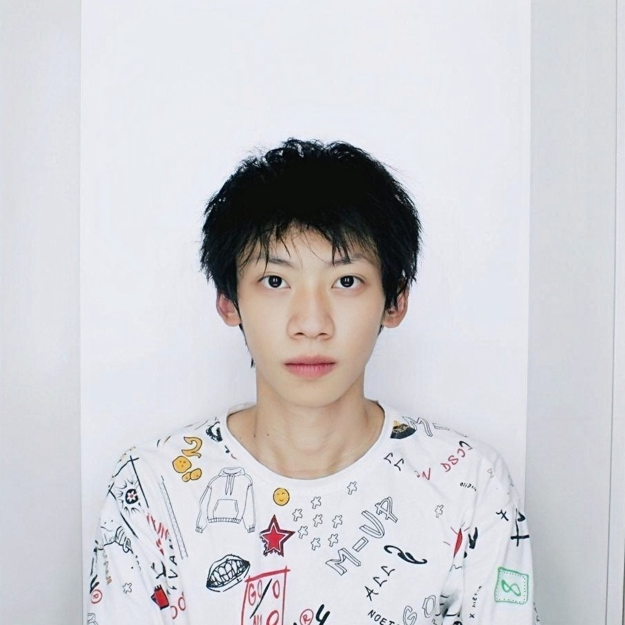 九九不妄的照片