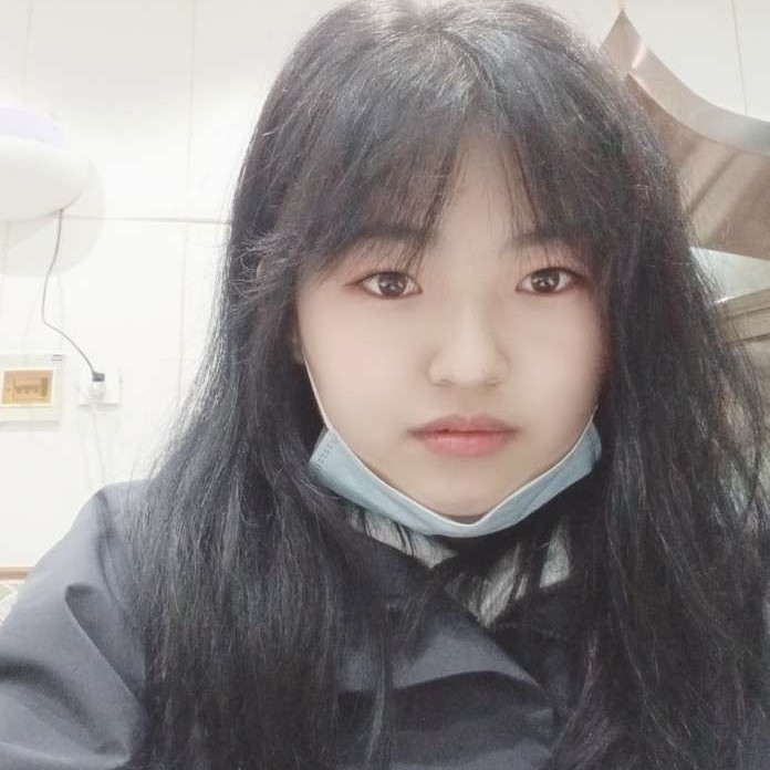 小海豚蹙眉高兴的照片