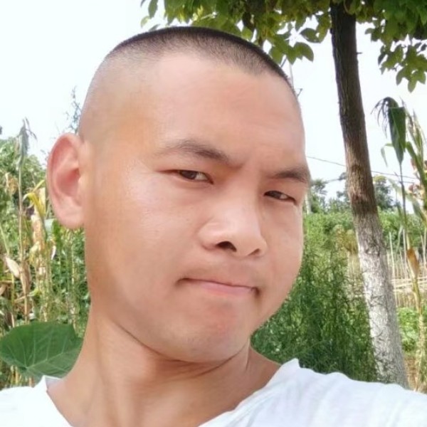 网络迎会撒娇的照片