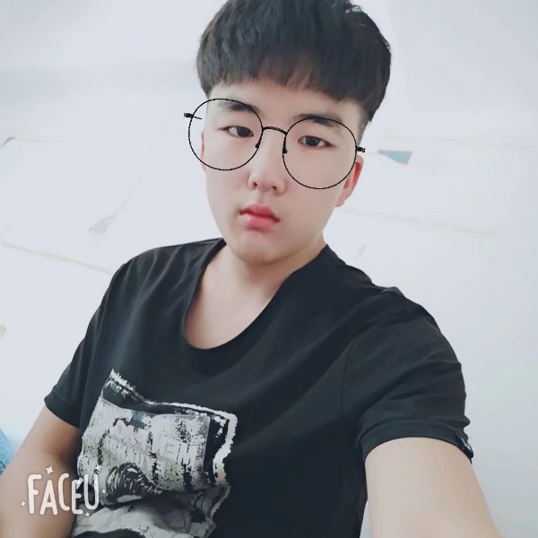 四哥很潇洒的照片