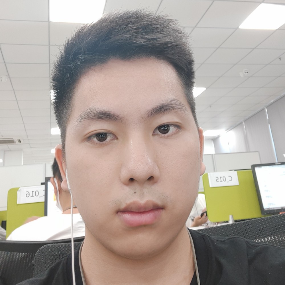 对面薯条半价的照片