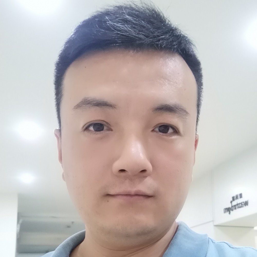 阿辉512的照片