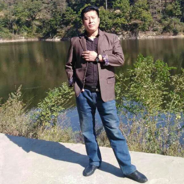 落寞的浪子的照片