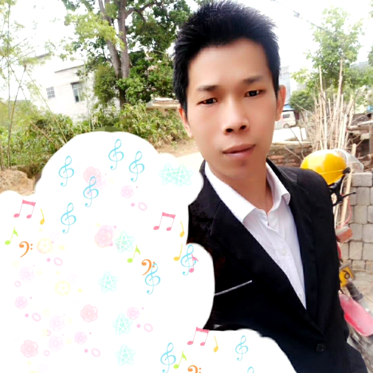 小猫咪想人陪的照片